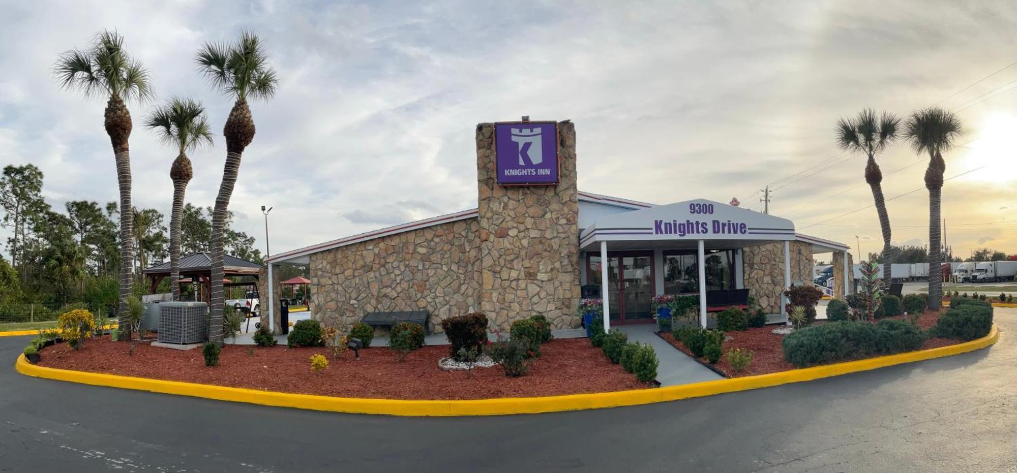 Knights Inn Punta Gorda Buitenkant foto